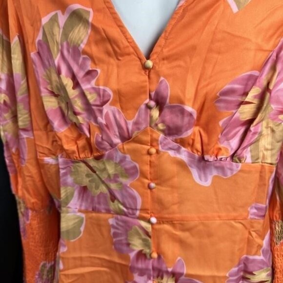 **In The Style** Midi Dress with Button Closure and Smocked Cuffs 14 NWT - Picture 10 of 14